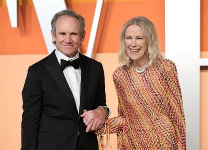 Catherine O'Hara Net Worth, Age, Height, Husband, Family, Wiki 2024