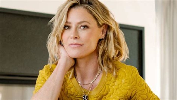 Clare Bowen Net Worth, Age, Height, Husband, Family, Wiki 2024
