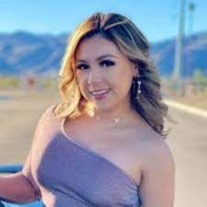 Claudia Regalado Net Worth, Age, Height, Weight, Family, Wiki 2024