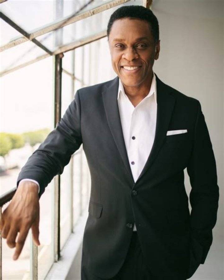 Lawrence Hilton-Jacobs Net Worth, Age, Height, Weight, Family, Wiki 2024