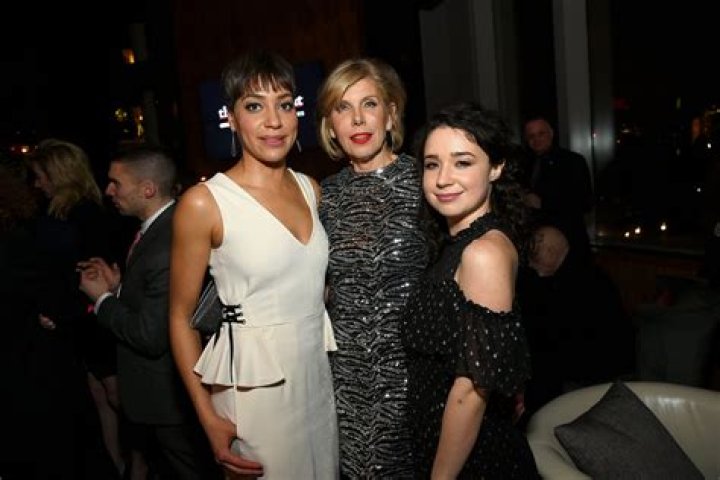 Sarah Steele Net Worth, Age, Height, Weight, Family, Wiki 2024