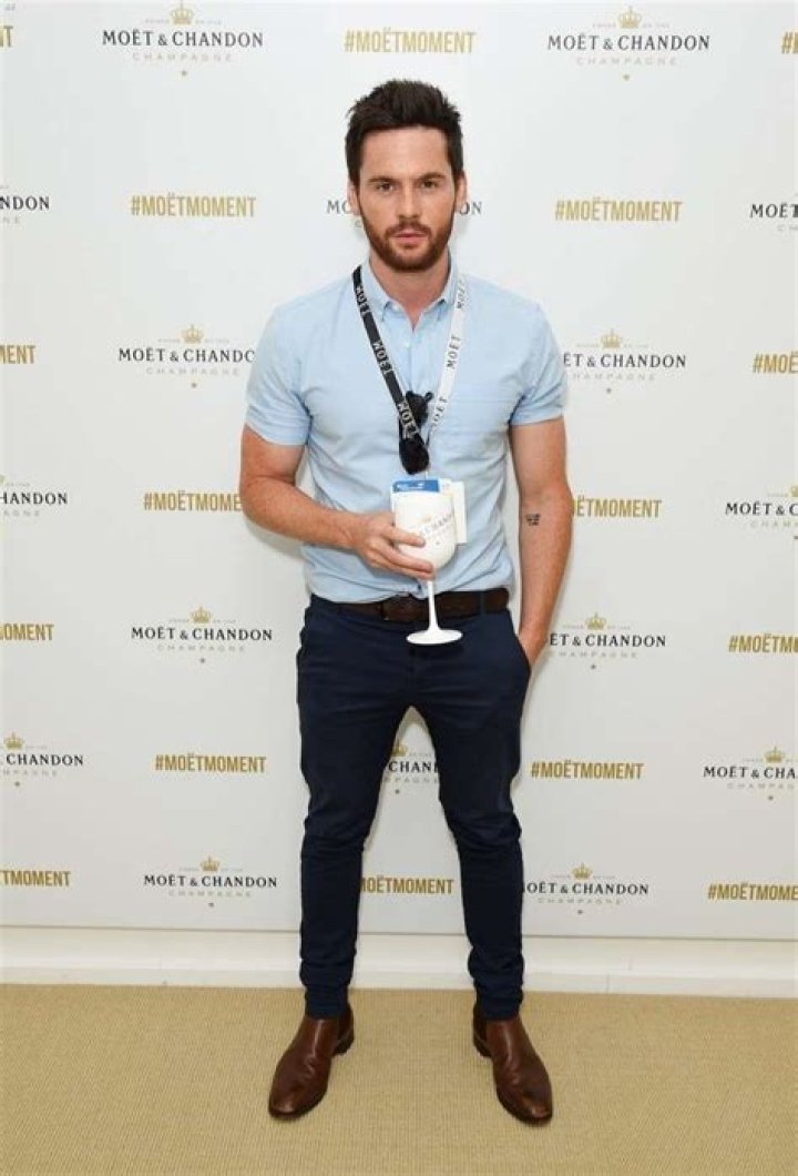 Tom Riley Net Worth, Age, Height, Weight, Family, Wiki 2024